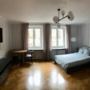 apartment-central-1.hotelswroclaw.com/